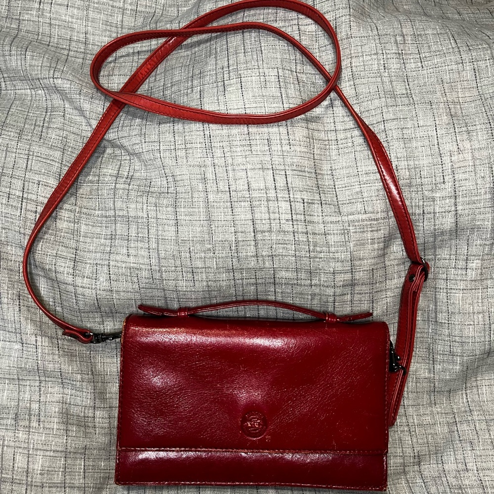 Chic Red Leather Crossbody Bag
